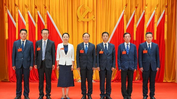 5月27日下午，中国共产党<a href='http://832647.dongyvietnam.net'>正规电子游艺网址</a>第一次代表大会胜利闭幕。大会选举产生了中国共产党<a href='http://832647.dongyvietnam.net'>正规电子游艺网址</a>第一届“两委”委员。大会以无记名投票方式差额选举产生了<a href='http://832647.dongyvietnam.net'>正规电子游艺网址</a>第一届党委委